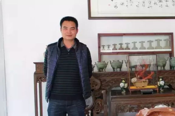 數(shù)碼彩涂料經(jīng)銷商鄭志輝：制定分銷游戲規(guī)則，保障市場運(yùn)作順暢