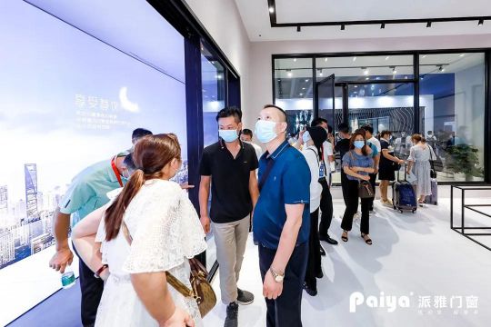 人氣爆棚超震撼!!派雅門窗攜“至臻新品”驚艷建博會！ 