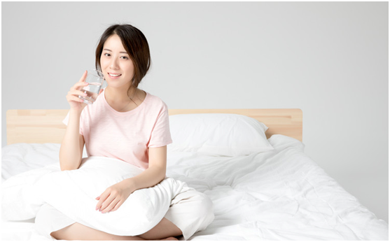 如何科學(xué)地喝好8杯水 一臺艾龍飲水設(shè)備就能搞定!